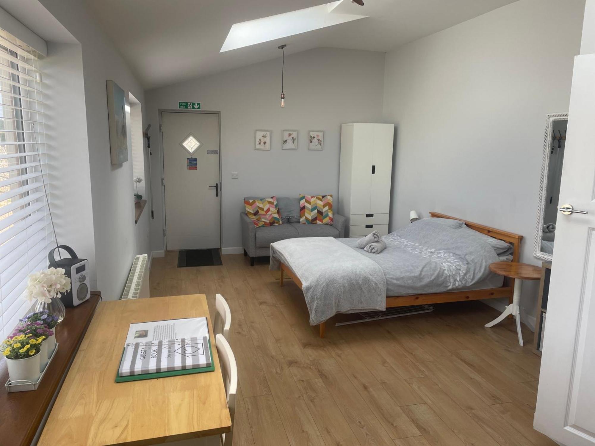 The Milking Sheds Apartment Tytherington  ภายนอก รูปภาพ